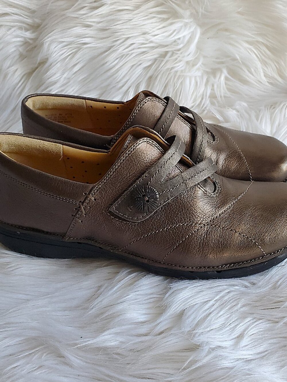 Clarks Unstructured Women's Bronze Leather Loafers Slip On Shoe SZ 8